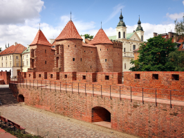 Schloss aus rotem Stein