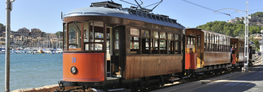 alte Strassenbahn in portugal